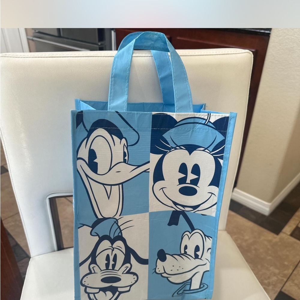 Crocs Christmas Disney Mickey Mouse Patterned - image 6